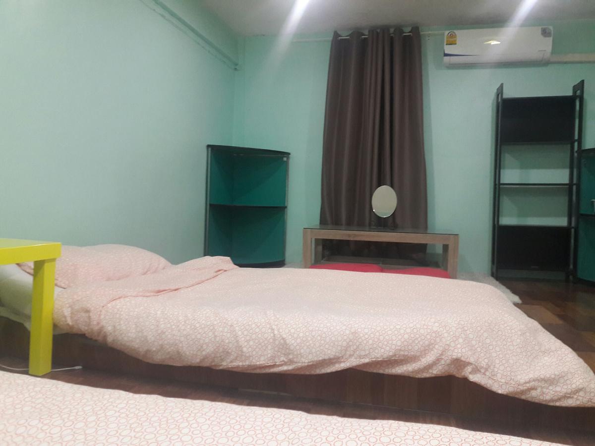 S-Space Hostel Chatuchak Bangkok Dış mekan fotoğraf
